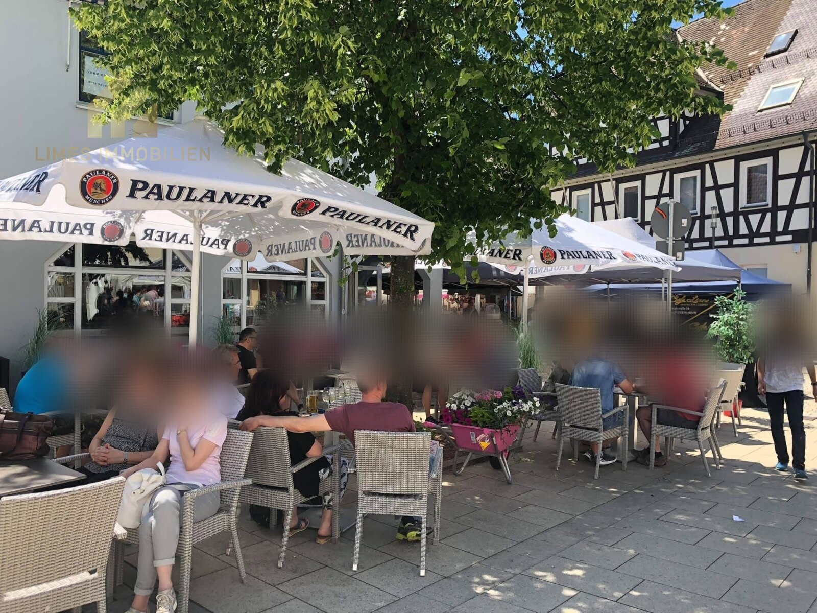 Außenbereich im Sommer